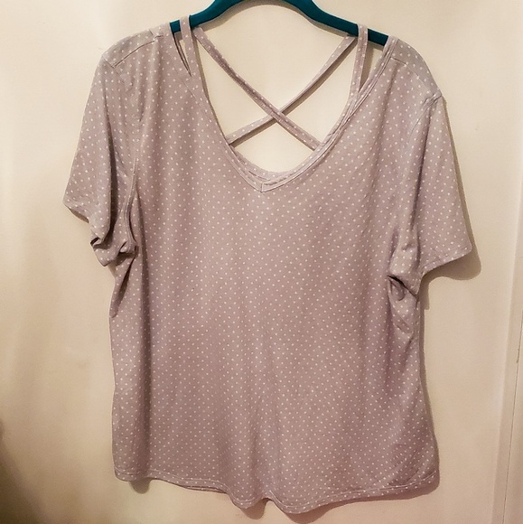 Old Navy Tops - Xl workout top Old Navy Active tee